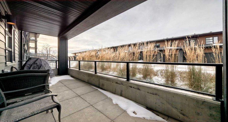 55 Lucas Way, Calgary, Alberta T3P 2C7, 2 Bedrooms Bedrooms, ,2 BathroomsBathrooms,Residential,For Sale,Lucas,A2276641