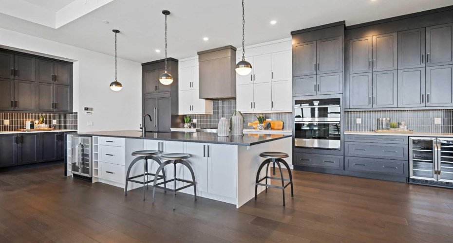 170 Marina Cove, Calgary, Alberta T3M 3P4, 2 Bedrooms Bedrooms, ,3 BathroomsBathrooms,Residential,For Sale,Marina,A2276731