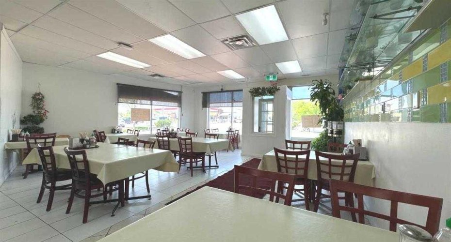 320 West Creek Drive, Chestermere, Alberta T1X 0P7, ,Commercial,For Lease,West Creek,A2276856