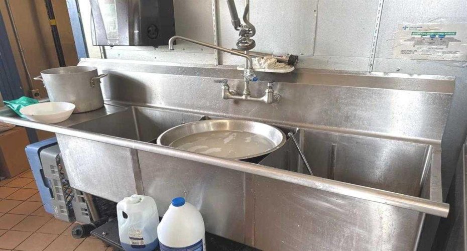 320 West Creek Drive, Chestermere, Alberta T1X 0P7, ,Commercial,For Lease,West Creek,A2276856