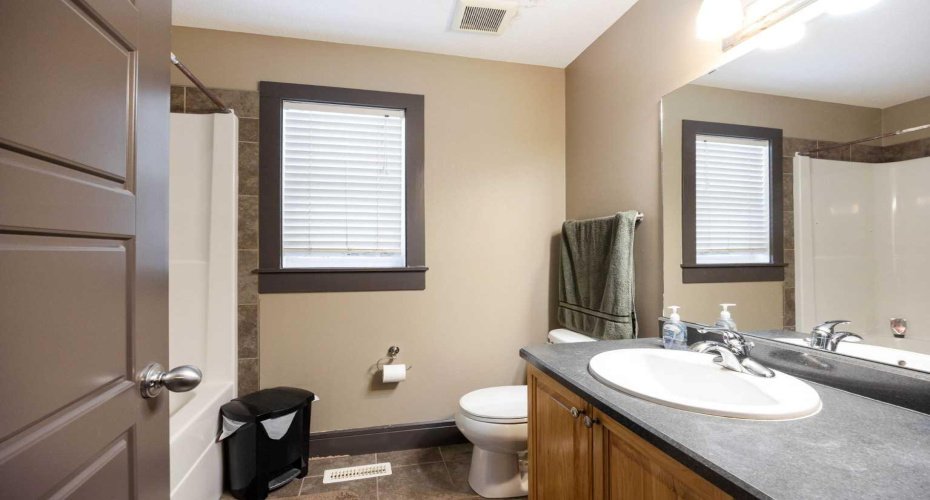 Full Bathroom on 2nd floor