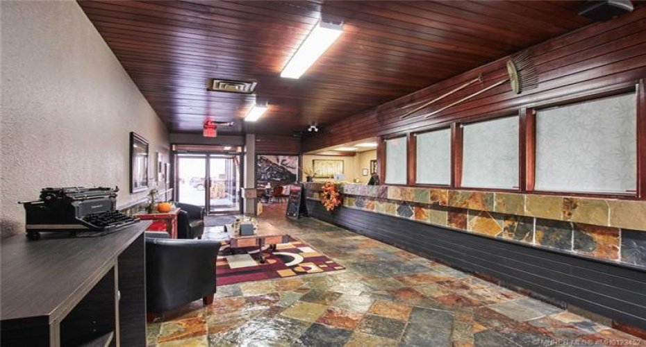 913 19A Avenue, Coaldale, Alberta T1M 1A4, ,Commercial,For Sale,Coaldale Inn,19A,A2277119