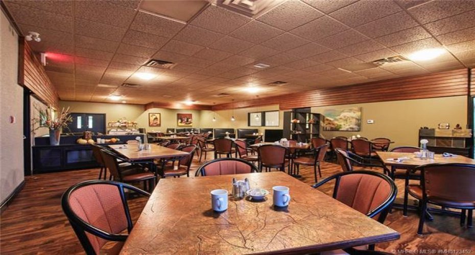 913 19A Avenue, Coaldale, Alberta T1M 1A4, ,Commercial,For Sale,Coaldale Inn,19A,A2277119