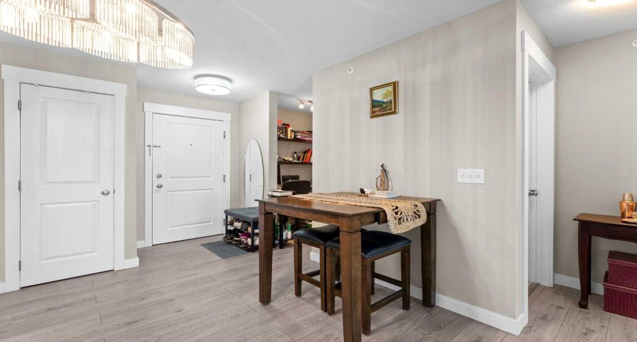 11 Mahogany Row, Calgary, Alberta T3M 2L6, 2 Bedrooms Bedrooms, ,2 BathroomsBathrooms,Residential,For Sale,Mahogany,A2277124