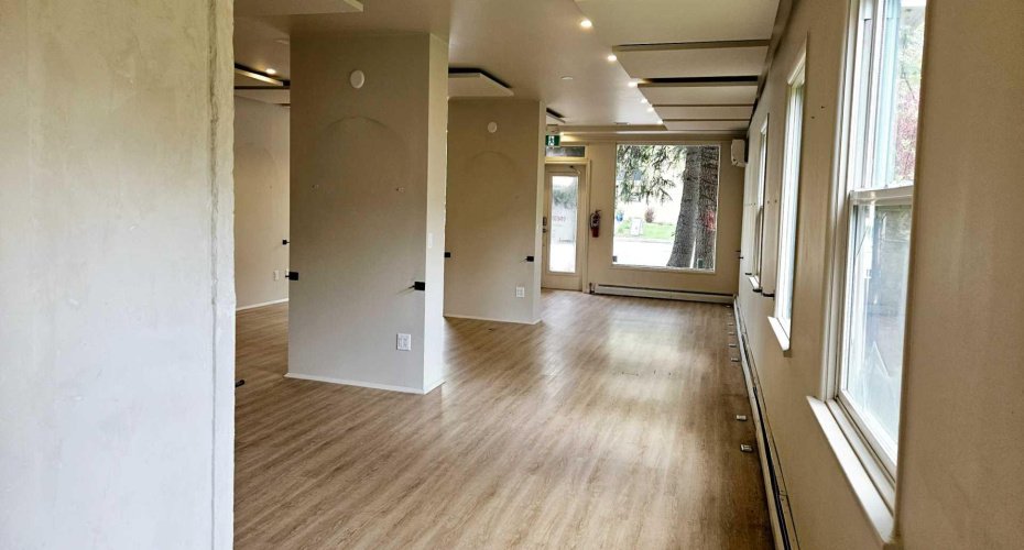 7 Parkdale Crescent, Calgary, Alberta T2N3T8, ,Commercial,For Lease,Parkdale,A2276663