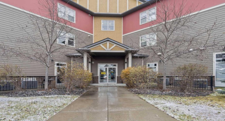 101 Sunset Drive, Cochrane, Alberta T4C 0W7, 2 Bedrooms Bedrooms, ,1 BathroomBathrooms,Residential,For Sale,Sunset,A2277241