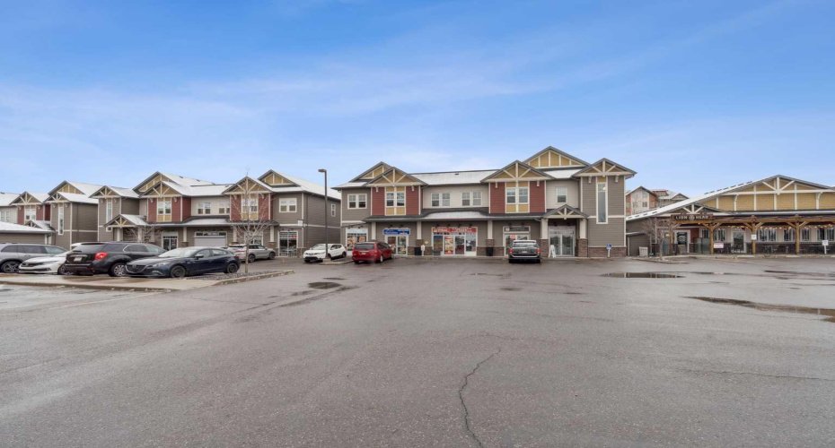 101 Sunset Drive, Cochrane, Alberta T4C 0W7, 2 Bedrooms Bedrooms, ,1 BathroomBathrooms,Residential,For Sale,Sunset,A2277241