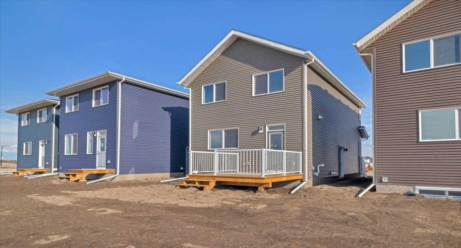 74 Wedderburn Drive, Okotoks, Alberta T1S5X2, 3 Bedrooms Bedrooms, ,3 BathroomsBathrooms,Residential,For Sale,Wedderburn,A2277430