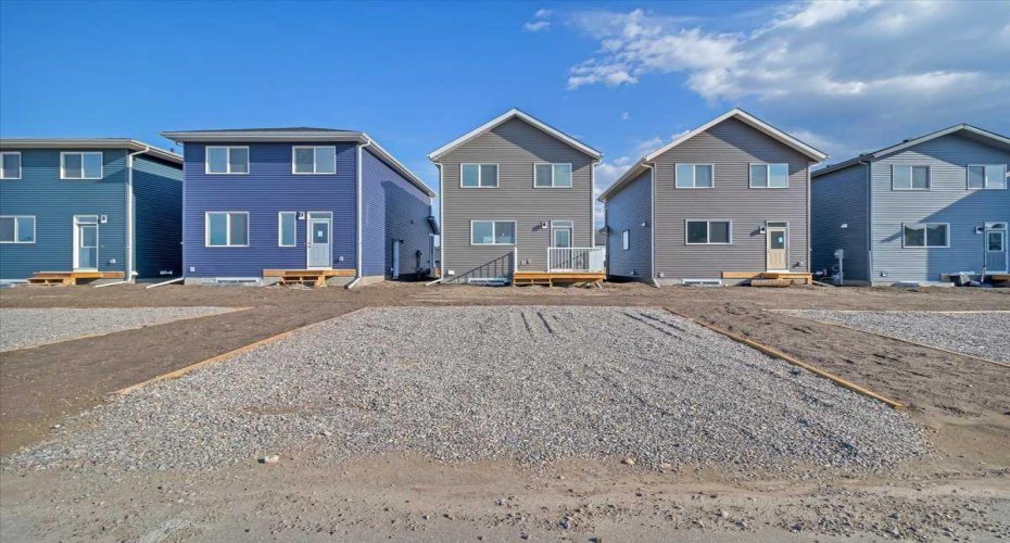 74 Wedderburn Drive, Okotoks, Alberta T1S5X2, 3 Bedrooms Bedrooms, ,3 BathroomsBathrooms,Residential,For Sale,Wedderburn,A2277430