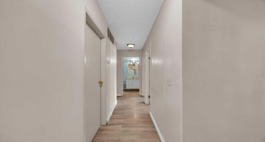 2519 38 Street, Calgary, Alberta T1Y 4W8, 2 Bedrooms Bedrooms, ,1 BathroomBathrooms,Residential,For Sale,38,A2277477