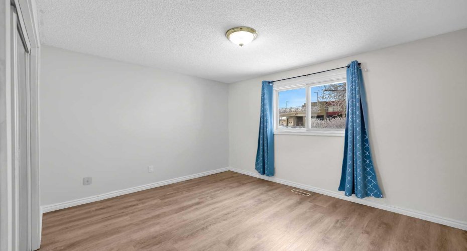 2519 38 Street, Calgary, Alberta T1Y 4W8, 2 Bedrooms Bedrooms, ,1 BathroomBathrooms,Residential,For Sale,38,A2277477
