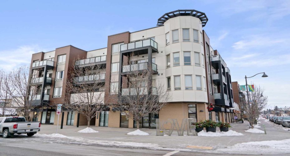 1899 45 Street, Calgary, Alberta T3B 4S3, 2 Bedrooms Bedrooms, ,2 BathroomsBathrooms,Residential,For Sale,45,A2274437