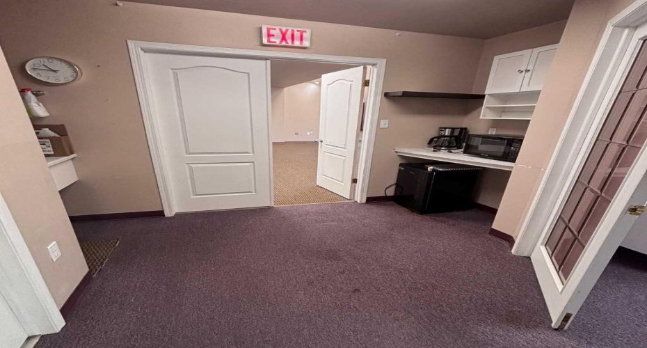 3295 Dunmore Road, Medicine Hat, Alberta T1B3R2, ,Commercial,For Lease,Dunmore,A2270140