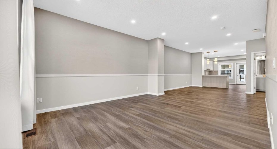 589 Mahogany Road, Calgary, Alberta T3M 3Y3, 2 Bedrooms Bedrooms, ,3 BathroomsBathrooms,Residential,For Sale,Mahogany,A2274258