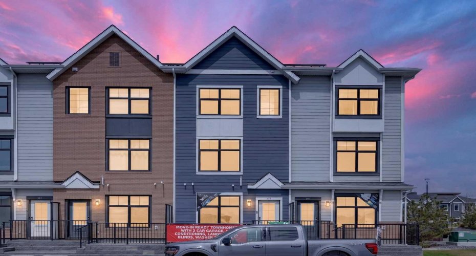 589 Mahogany Road, Calgary, Alberta T3M 3Y3, 2 Bedrooms Bedrooms, ,3 BathroomsBathrooms,Residential,For Sale,Mahogany,A2274258
