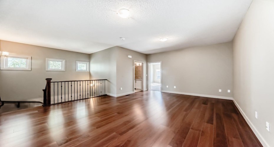 12 Cougar Ridge Landing, Calgary, Alberta T3H 0X8, 3 Bedrooms Bedrooms, ,4 BathroomsBathrooms,Residential,For Sale,Cougar Ridge,A2277045