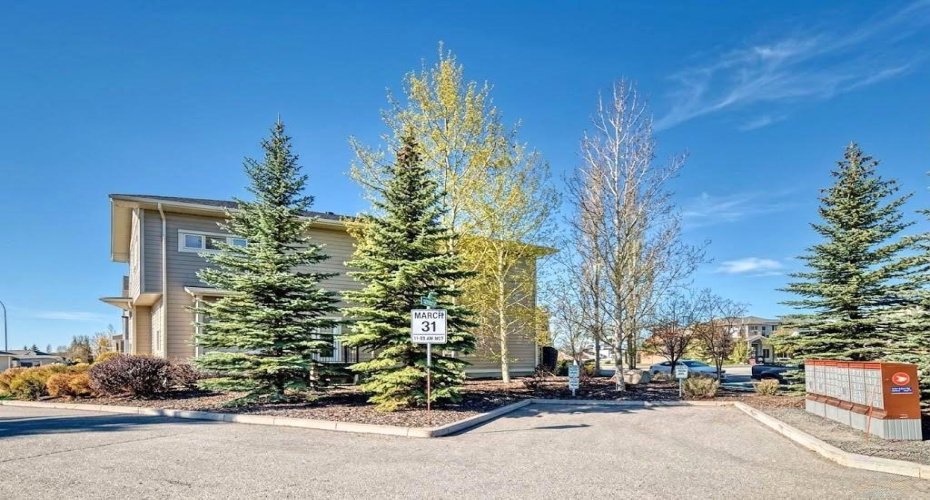 12 Cougar Ridge Landing, Calgary, Alberta T3H 0X8, 3 Bedrooms Bedrooms, ,4 BathroomsBathrooms,Residential,For Sale,Cougar Ridge,A2277045