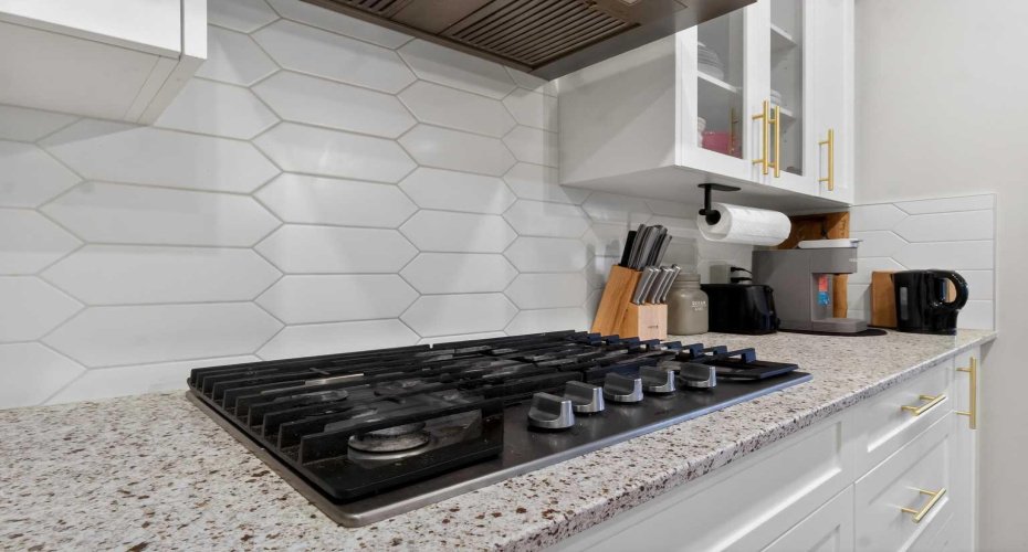 66 Belmont Manor, Calgary, Alberta T2X 5E4, 6 Bedrooms Bedrooms, ,4 BathroomsBathrooms,Residential,For Sale,Belmont,A2277469