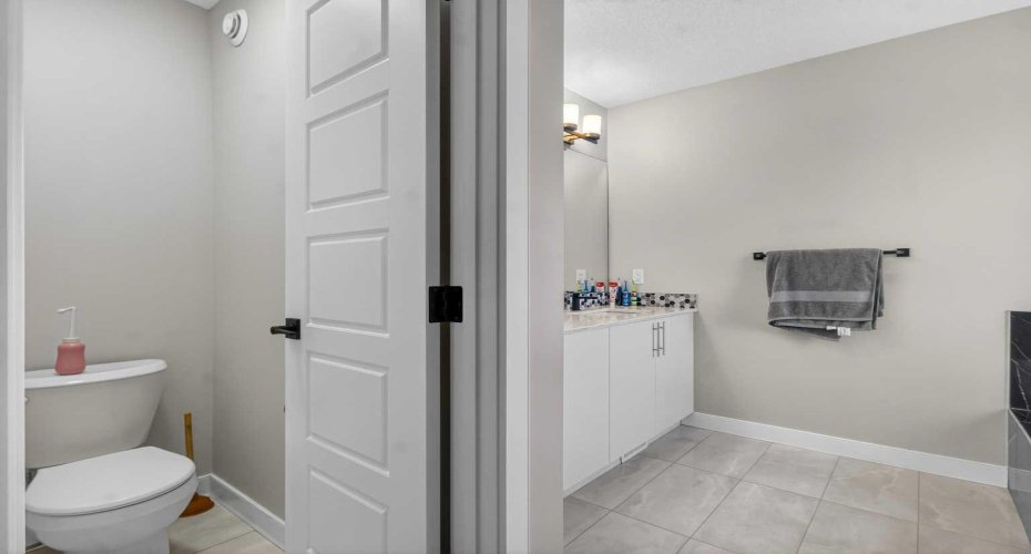 66 Belmont Manor, Calgary, Alberta T2X 5E4, 6 Bedrooms Bedrooms, ,4 BathroomsBathrooms,Residential,For Sale,Belmont,A2277469