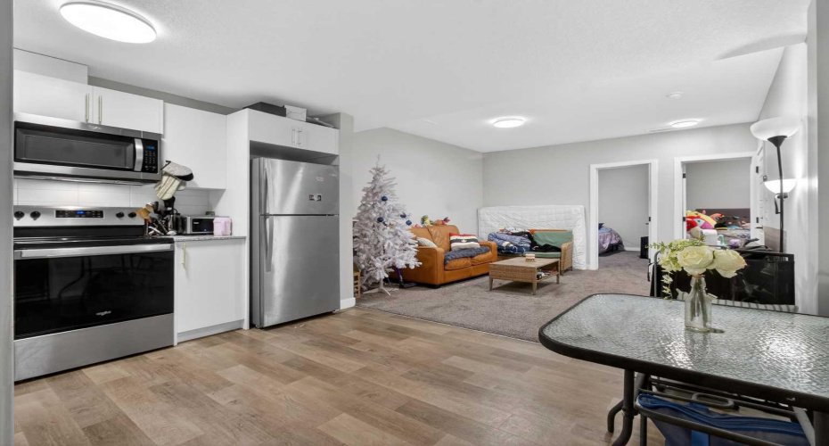 66 Belmont Manor, Calgary, Alberta T2X 5E4, 6 Bedrooms Bedrooms, ,4 BathroomsBathrooms,Residential,For Sale,Belmont,A2277469