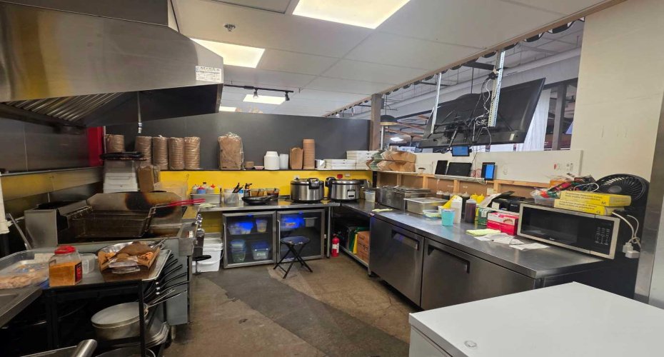 12445 Lake Fraser Drive, Calgary, Alberta T2J 7A4, ,Commercial,For Lease,Lake Fraser,A2277475