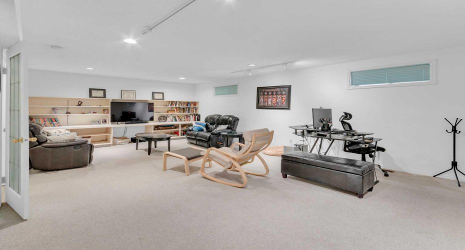 Large rec room/games room downstairs