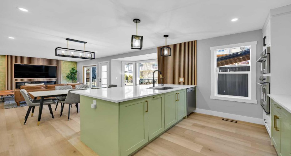 122 Hawkstone Drive, Calgary, Alberta T3G 3L7, 6 Bedrooms Bedrooms, ,5 BathroomsBathrooms,Residential,For Sale,Hawkstone,A2277605