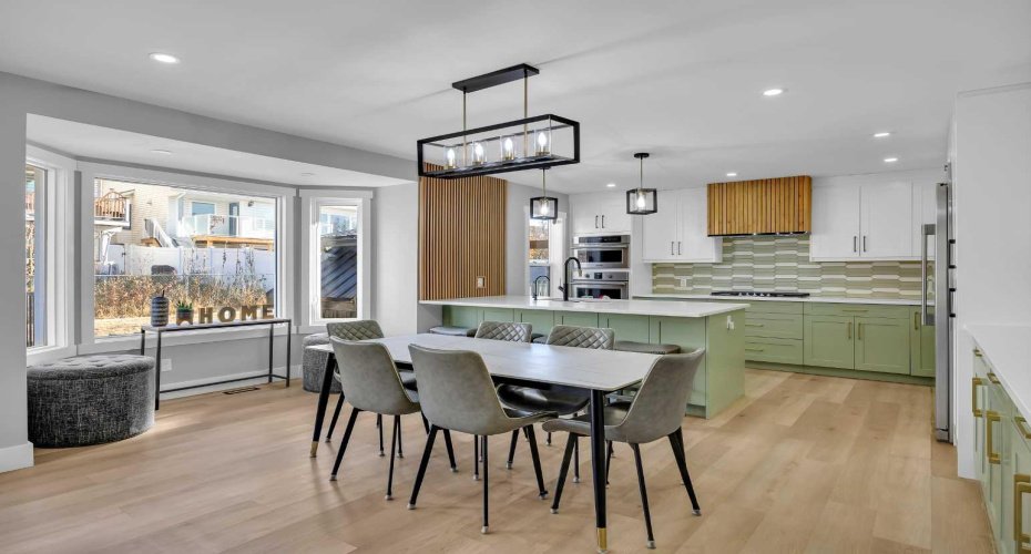 122 Hawkstone Drive, Calgary, Alberta T3G 3L7, 6 Bedrooms Bedrooms, ,5 BathroomsBathrooms,Residential,For Sale,Hawkstone,A2277605