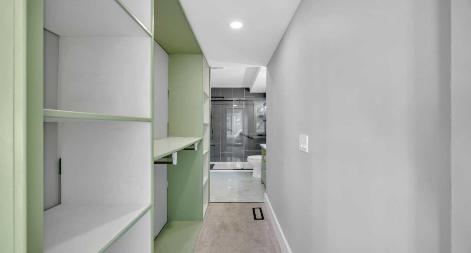 122 Hawkstone Drive, Calgary, Alberta T3G 3L7, 6 Bedrooms Bedrooms, ,5 BathroomsBathrooms,Residential,For Sale,Hawkstone,A2277605