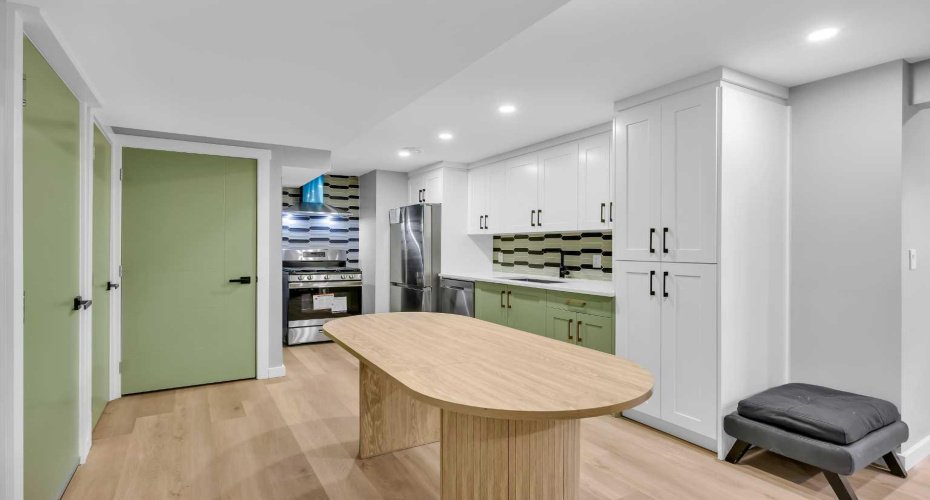 122 Hawkstone Drive, Calgary, Alberta T3G 3L7, 6 Bedrooms Bedrooms, ,5 BathroomsBathrooms,Residential,For Sale,Hawkstone,A2277605