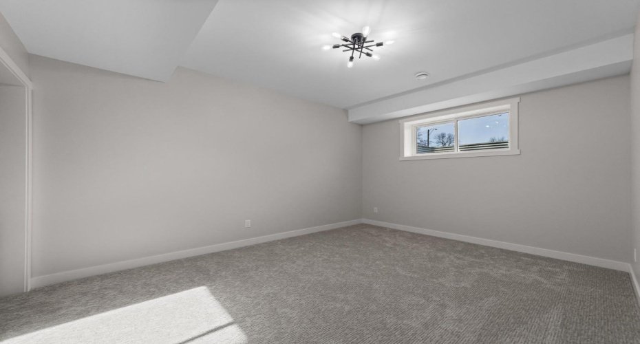 4907 53 Street, Camrose, Alberta T4V 1Z1, 6 Bedrooms Bedrooms, ,4 BathroomsBathrooms,Residential,For Sale,53,A2277607