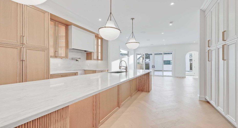 1739 48 Avenue, Calgary, Alberta T2T 2T2, 5 Bedrooms Bedrooms, ,5 BathroomsBathrooms,Residential,For Sale,48,A2277629