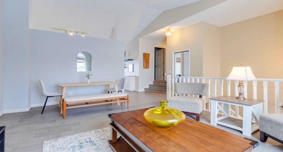 19 Sunlake Gardens, Calgary, Alberta T2X 3G4, 3 Bedrooms Bedrooms, ,2 BathroomsBathrooms,Residential,For Sale,Sunlake,A2277645