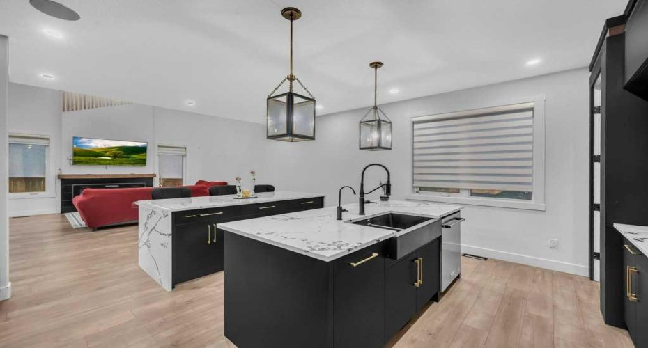 95 Saddlepeace Way, Calgary, Alberta T3J2J5, 8 Bedrooms Bedrooms, ,7 BathroomsBathrooms,Residential,For Sale,Saddlepeace,A2277703