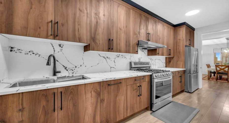 95 Saddlepeace Way, Calgary, Alberta T3J2J5, 8 Bedrooms Bedrooms, ,7 BathroomsBathrooms,Residential,For Sale,Saddlepeace,A2277703