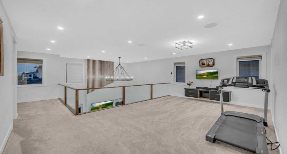 95 Saddlepeace Way, Calgary, Alberta T3J2J5, 8 Bedrooms Bedrooms, ,7 BathroomsBathrooms,Residential,For Sale,Saddlepeace,A2277703