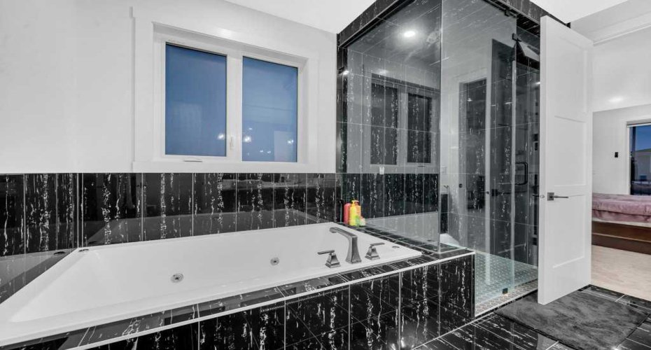 95 Saddlepeace Way, Calgary, Alberta T3J2J5, 8 Bedrooms Bedrooms, ,7 BathroomsBathrooms,Residential,For Sale,Saddlepeace,A2277703