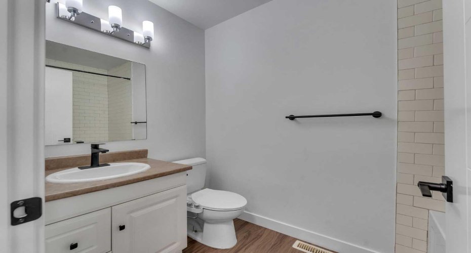 429 Georgian Villas, Calgary, Alberta T2A 7E3, 2 Bedrooms Bedrooms, ,2 BathroomsBathrooms,Residential,For Sale,Georgian,A2277748