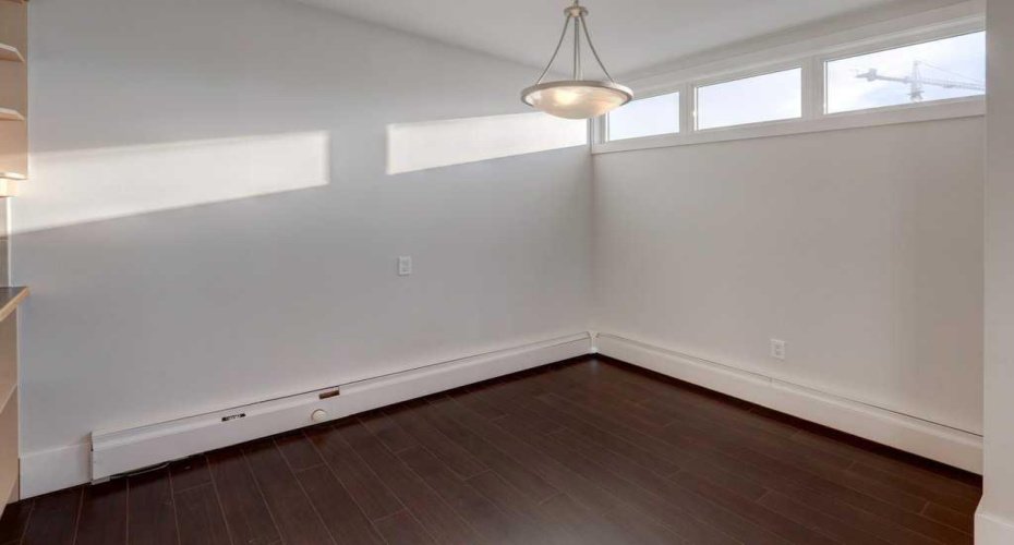 616 15 Avenue, Calgary, Alberta T2R 0R5, 2 Bedrooms Bedrooms, ,1 BathroomBathrooms,Residential,For Sale,15,A2277753