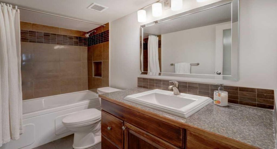 616 15 Avenue, Calgary, Alberta T2R 0R5, 2 Bedrooms Bedrooms, ,1 BathroomBathrooms,Residential,For Sale,15,A2277753