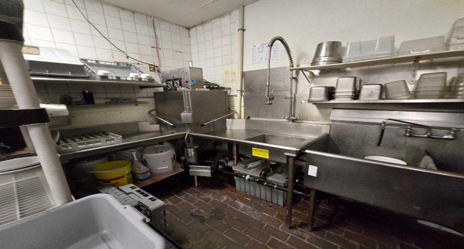 0 16 Avenue, Calgary, Alberta T2M 0J9, ,Commercial,For Lease,16,A2263687