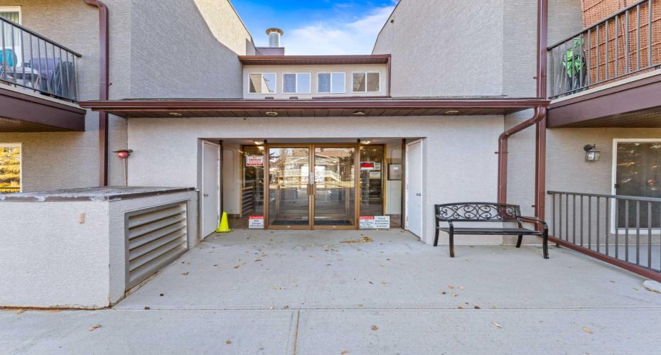 280 Banister Drive, Okotoks, Alberta T1S 1Y5, 2 Bedrooms Bedrooms, ,1 BathroomBathrooms,Residential,For Sale,Banister,A2278025