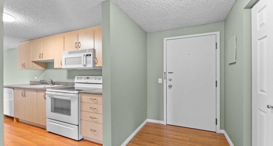 280 Banister Drive, Okotoks, Alberta T1S 1Y5, 2 Bedrooms Bedrooms, ,1 BathroomBathrooms,Residential,For Sale,Banister,A2278025