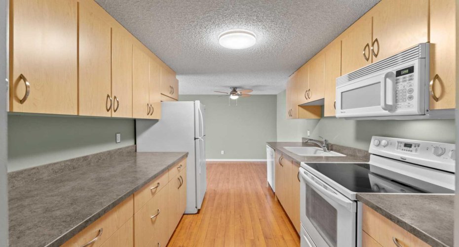 280 Banister Drive, Okotoks, Alberta T1S 1Y5, 2 Bedrooms Bedrooms, ,1 BathroomBathrooms,Residential,For Sale,Banister,A2278025