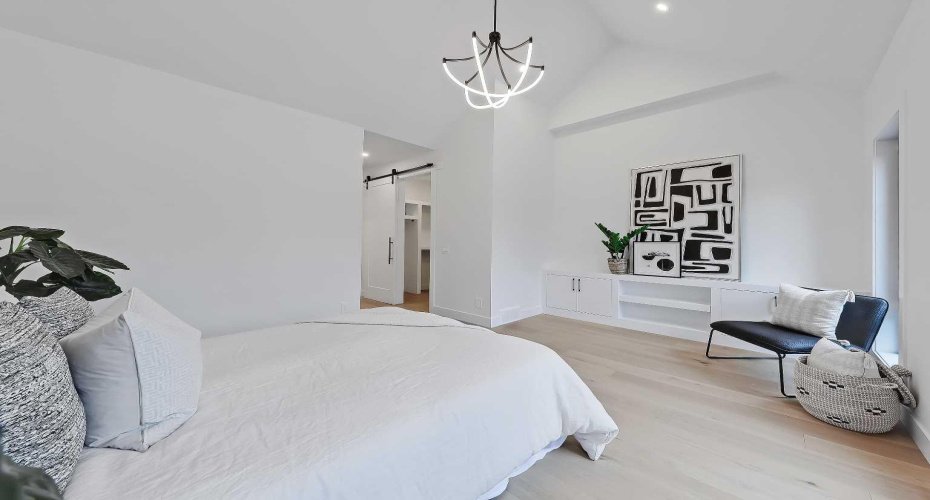 2720 5 Avenue, Calgary, Alberta T2N 0T8, 5 Bedrooms Bedrooms, ,5 BathroomsBathrooms,Residential,For Sale,5,A2278032