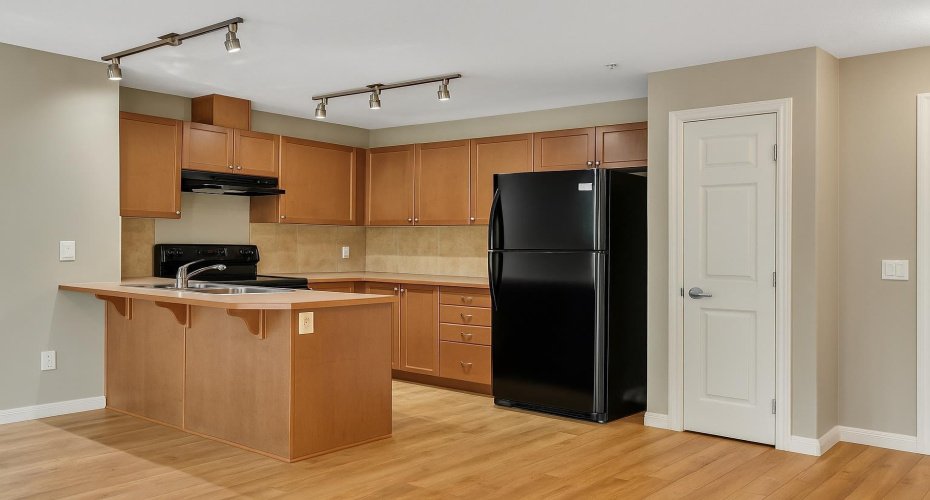 92 Crystal Shores Road, Okotoks, Alberta T1S 2N2, 2 Bedrooms Bedrooms, ,2 BathroomsBathrooms,Residential,For Sale,Crystal Shores,A2276125