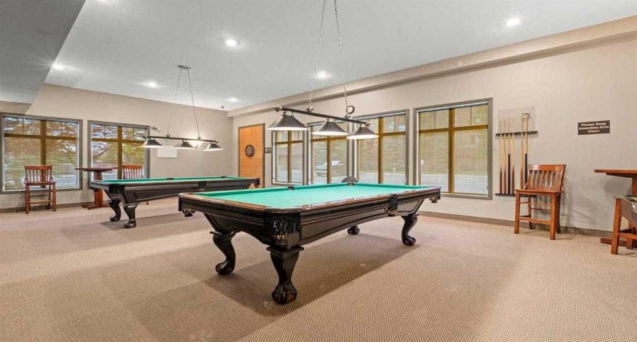 92 Crystal Shores Road, Okotoks, Alberta T1S 2N2, 2 Bedrooms Bedrooms, ,2 BathroomsBathrooms,Residential,For Sale,Crystal Shores,A2276125