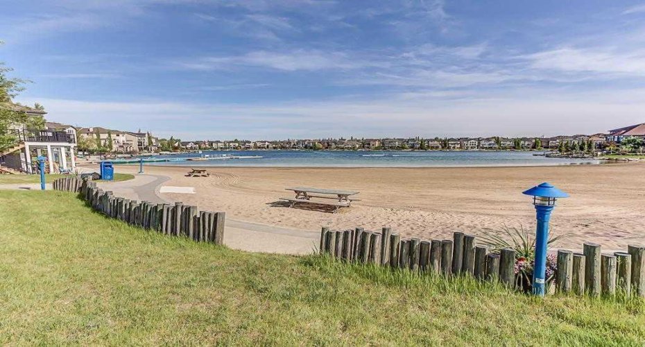 92 Crystal Shores Road, Okotoks, Alberta T1S 2N2, 2 Bedrooms Bedrooms, ,2 BathroomsBathrooms,Residential,For Sale,Crystal Shores,A2276125