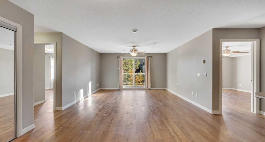 92 Crystal Shores Road, Okotoks, Alberta T1S 2N2, 2 Bedrooms Bedrooms, ,2 BathroomsBathrooms,Residential,For Sale,Crystal Shores,A2276125