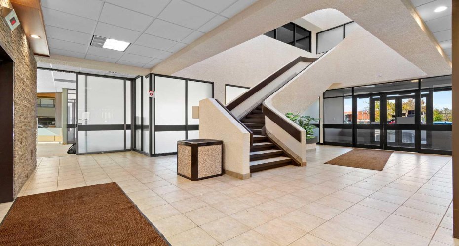 9835 101 Avenue, Grande Prairie, Alberta T8V 5V5, ,Commercial,For Lease,Windsor Court,101,A2277104